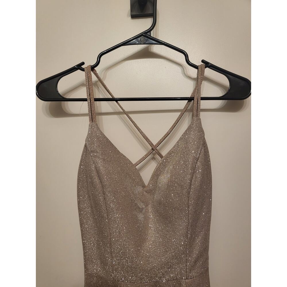 Windsor Sparkly Gold Formal Dress Size 1/2 - Picture 10 of 13